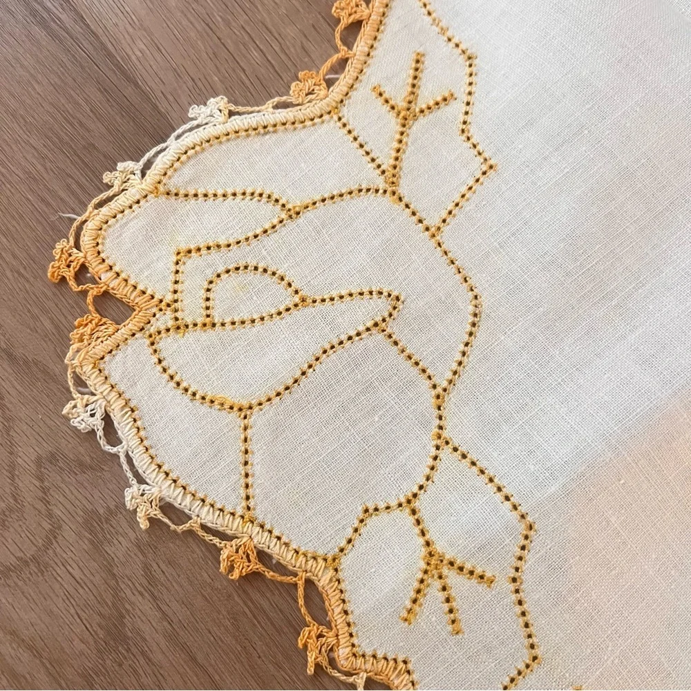 Handmade questions leave